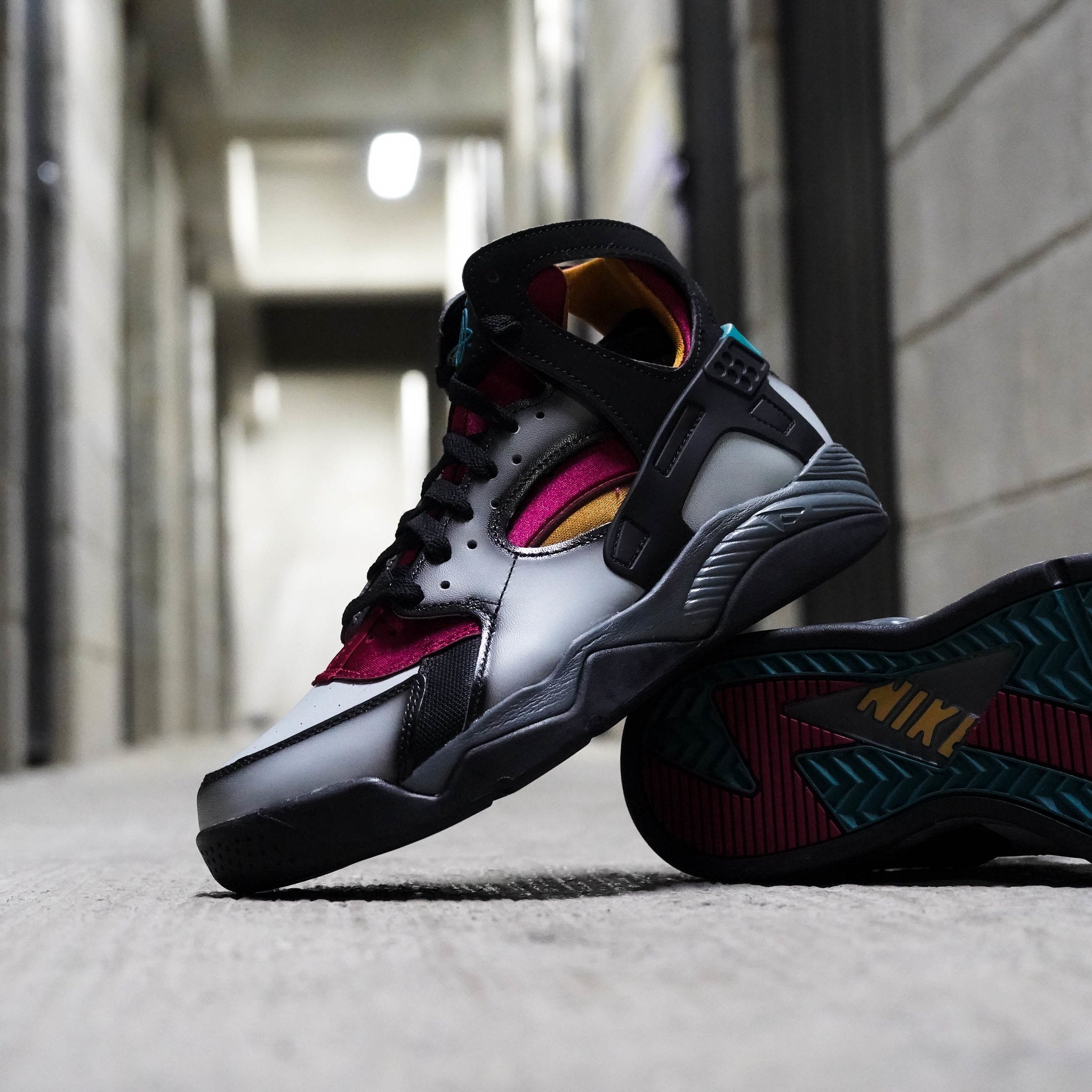 NIKE AIR FLIGHT HUARACHE BORDEAUX Barrio Warrior