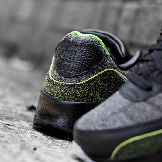 NIKE AIR MAX 90 TIEMPO VOLTAGE GREEN