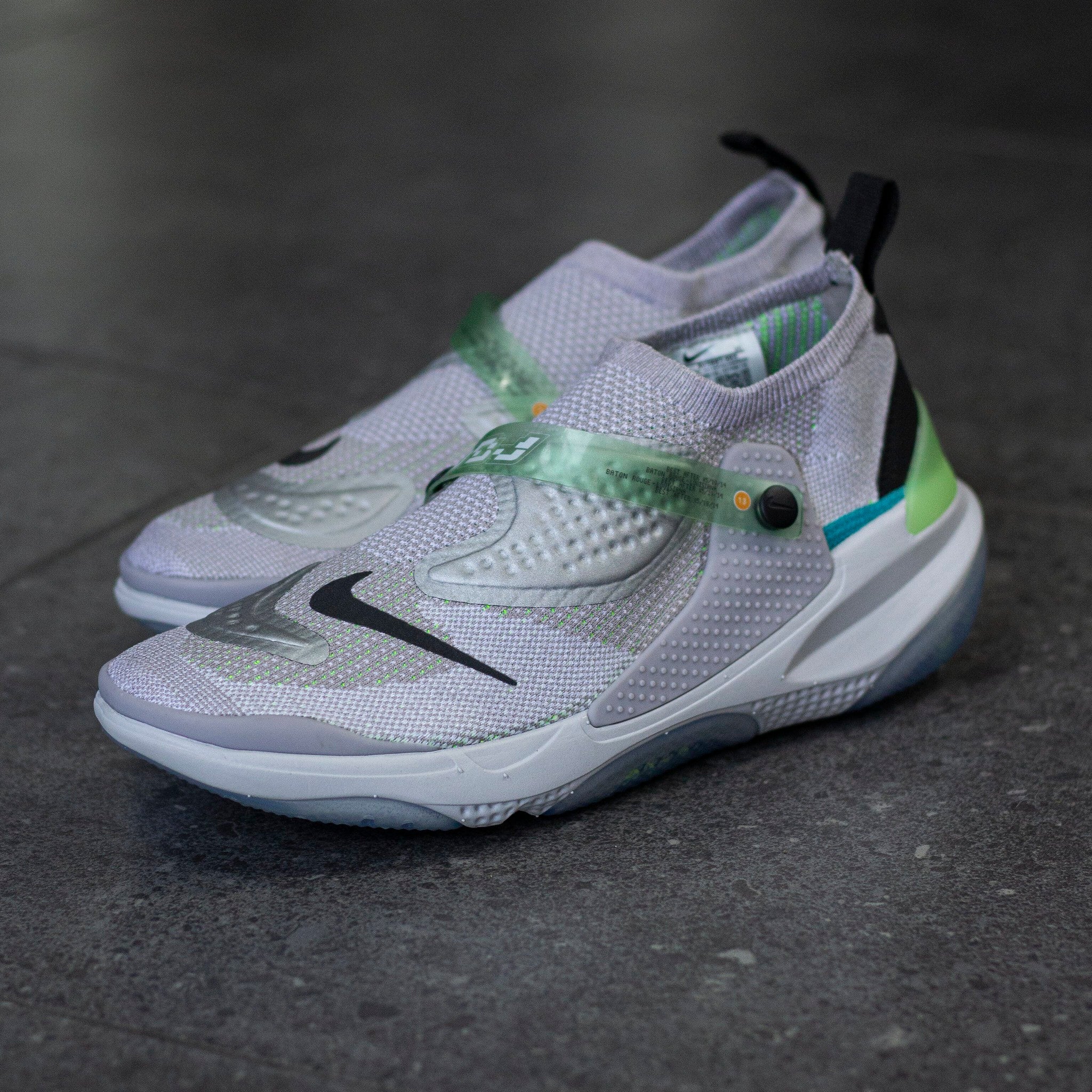 NIKE JOYRIDE CC3 FLYKNIT SILVER
