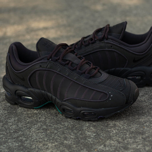 NIKE AIR MAX TAILWIND 99 BLACK