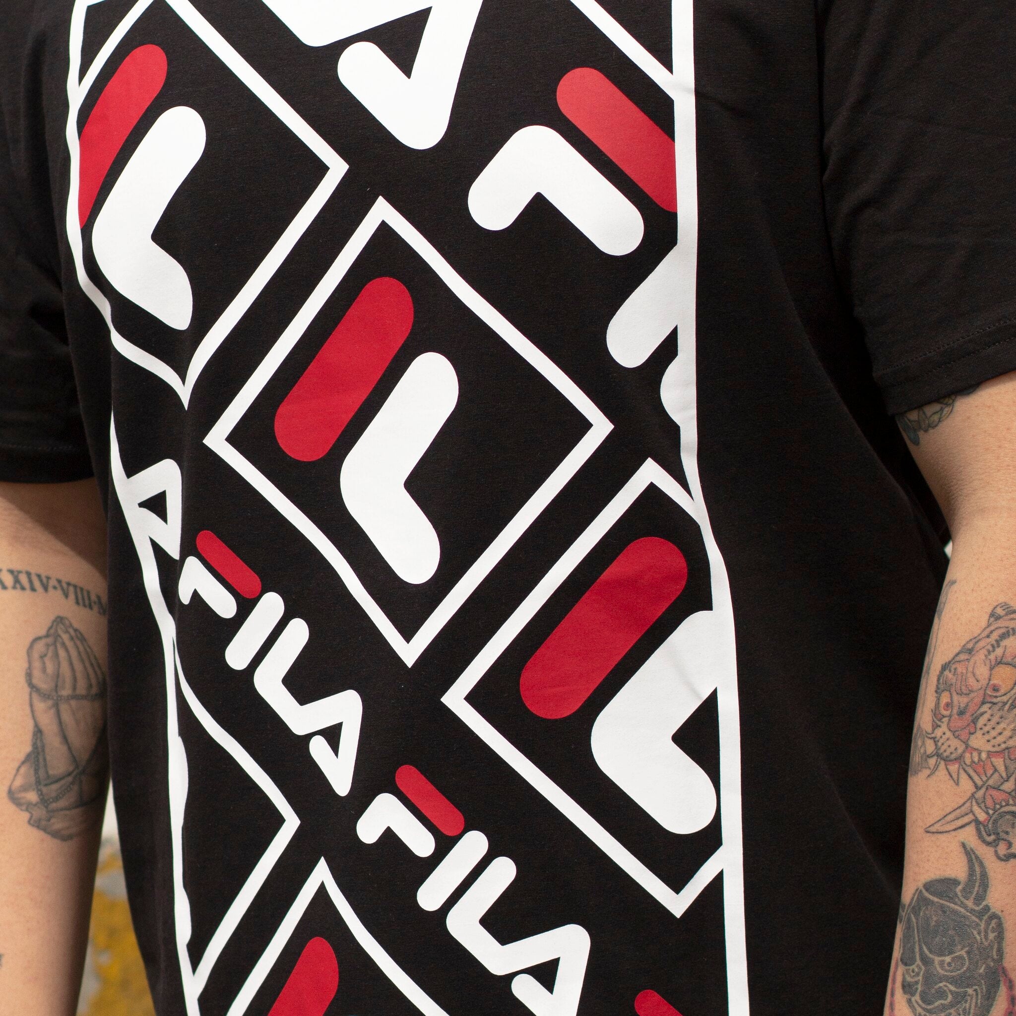 FILA PLAYERA NEGRA VAR F