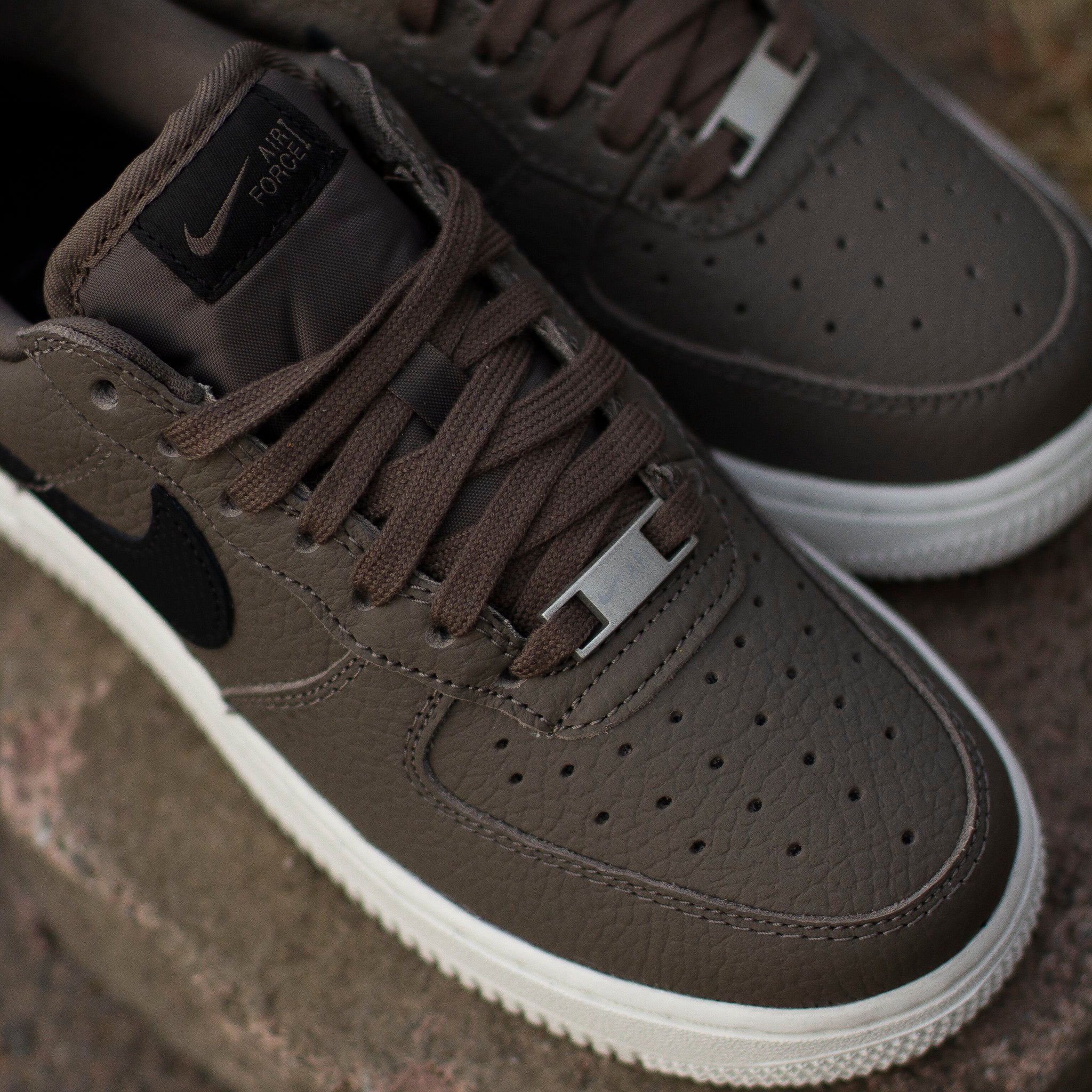 NIKE AIR FORCE ONE CRAFT RIDGEROCK