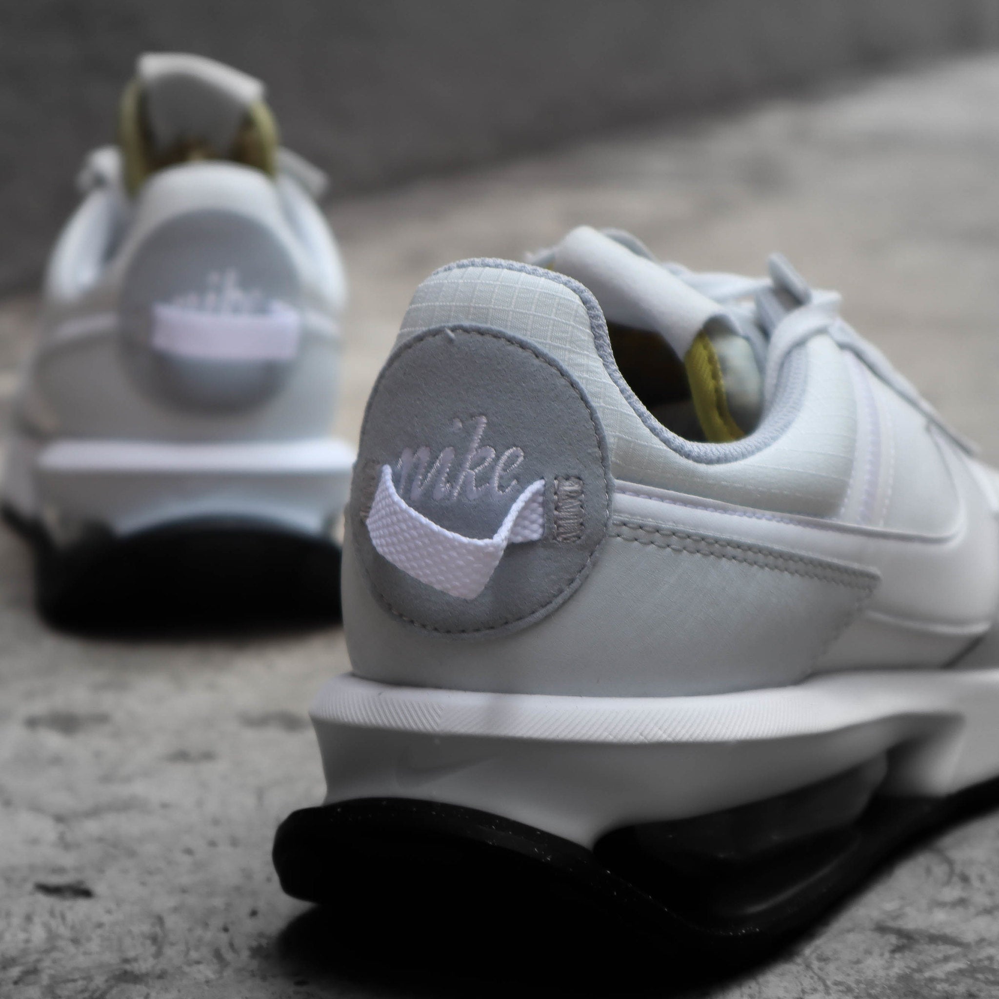 NIKE AIR MAX PRE DAY PURE PLATINUM