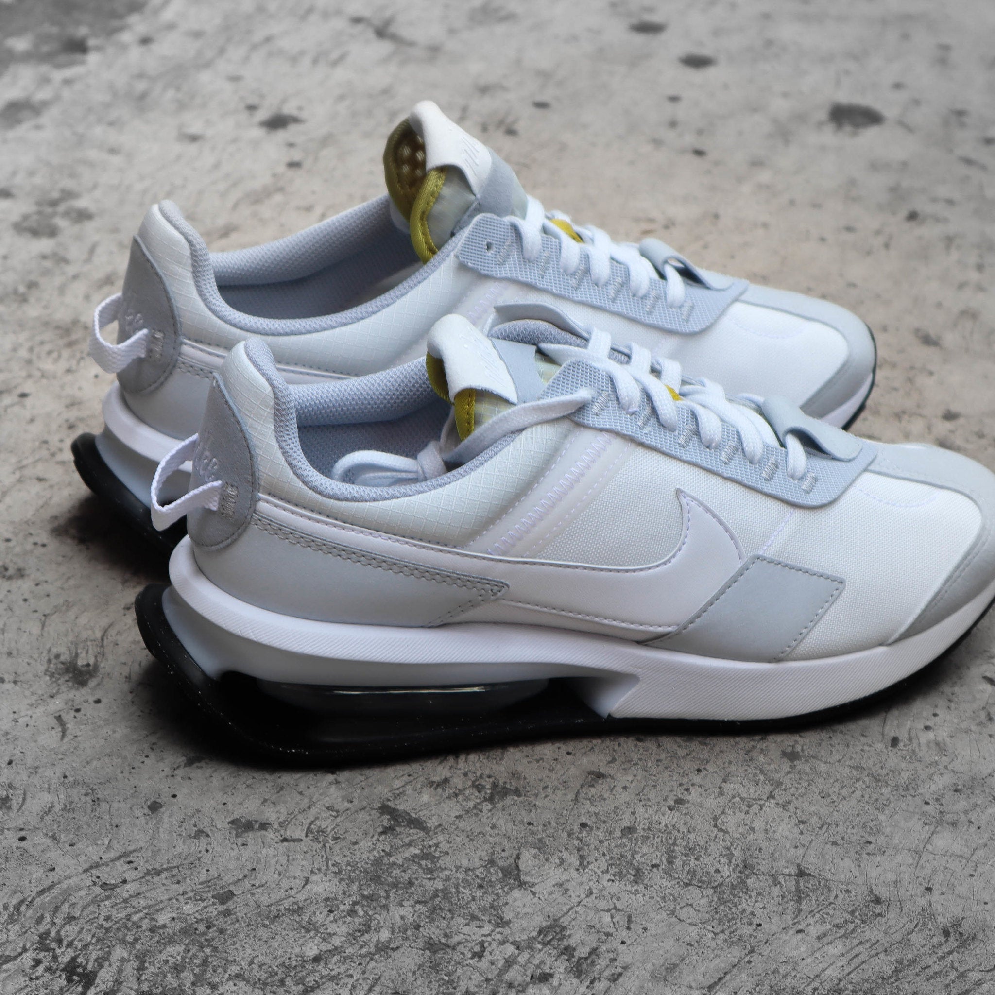 NIKE AIR MAX PRE DAY PURE PLATINUM