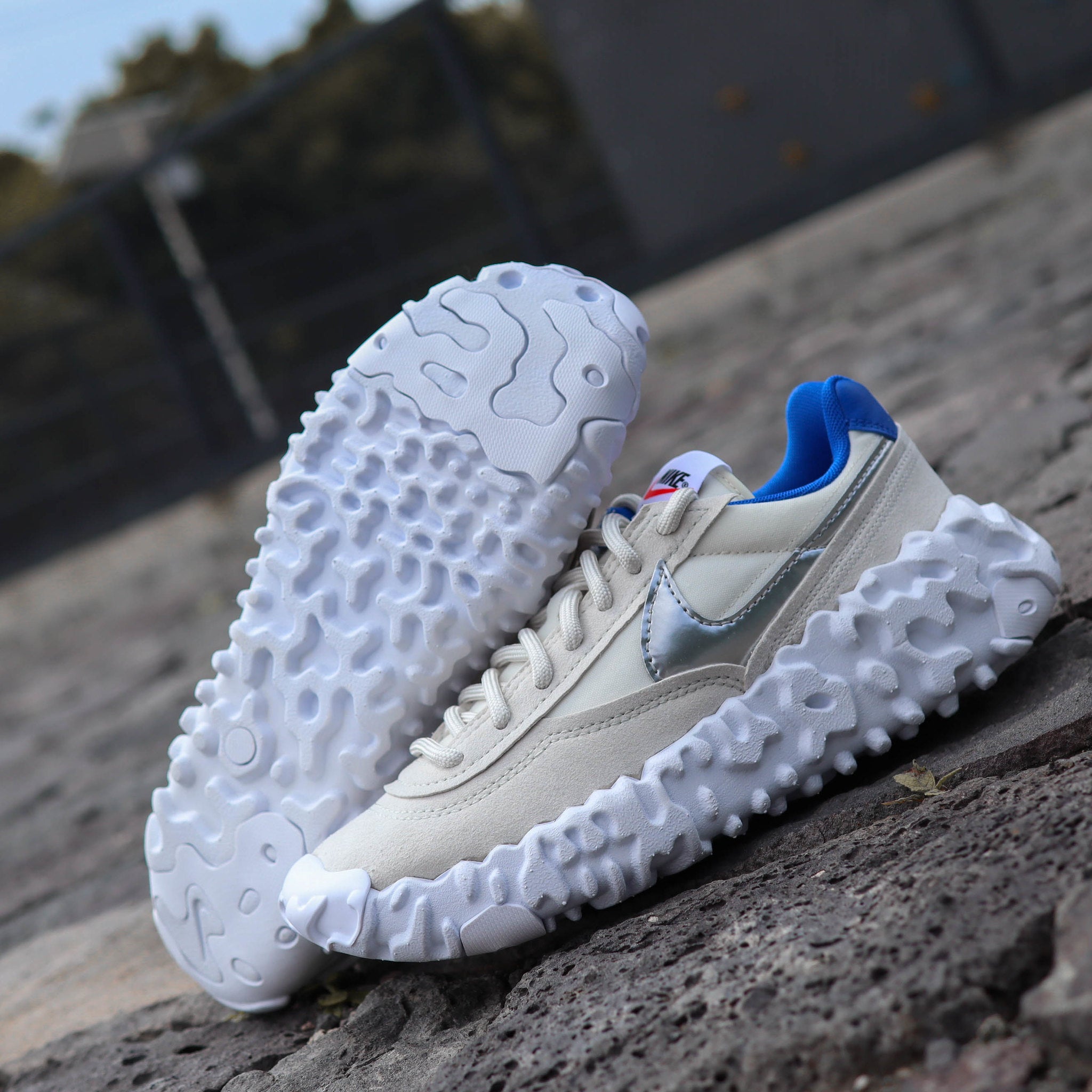 NIKE OVERBREAK LIGHT BONE