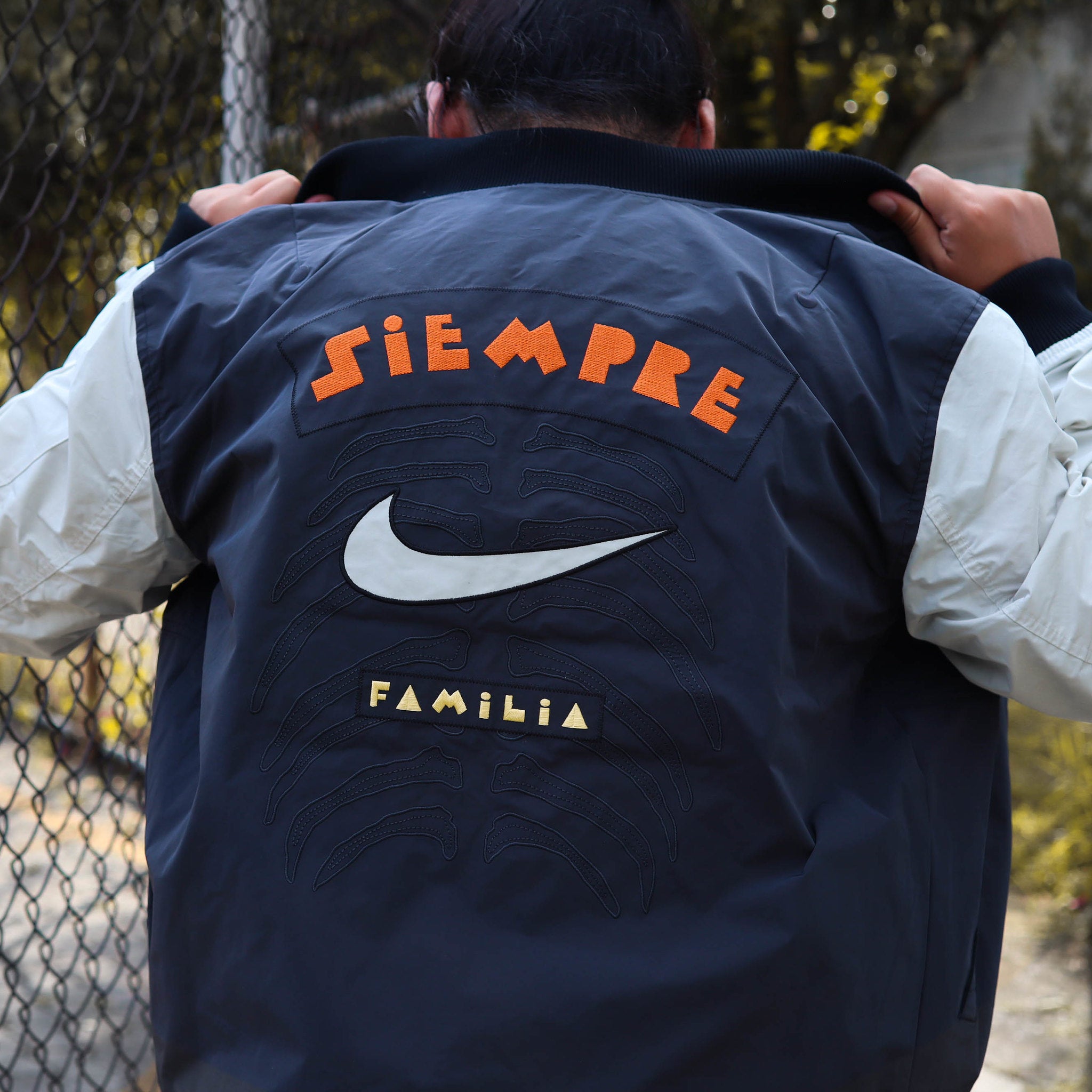 NIKE JACKET BOMBER DIA DE MUERTOS