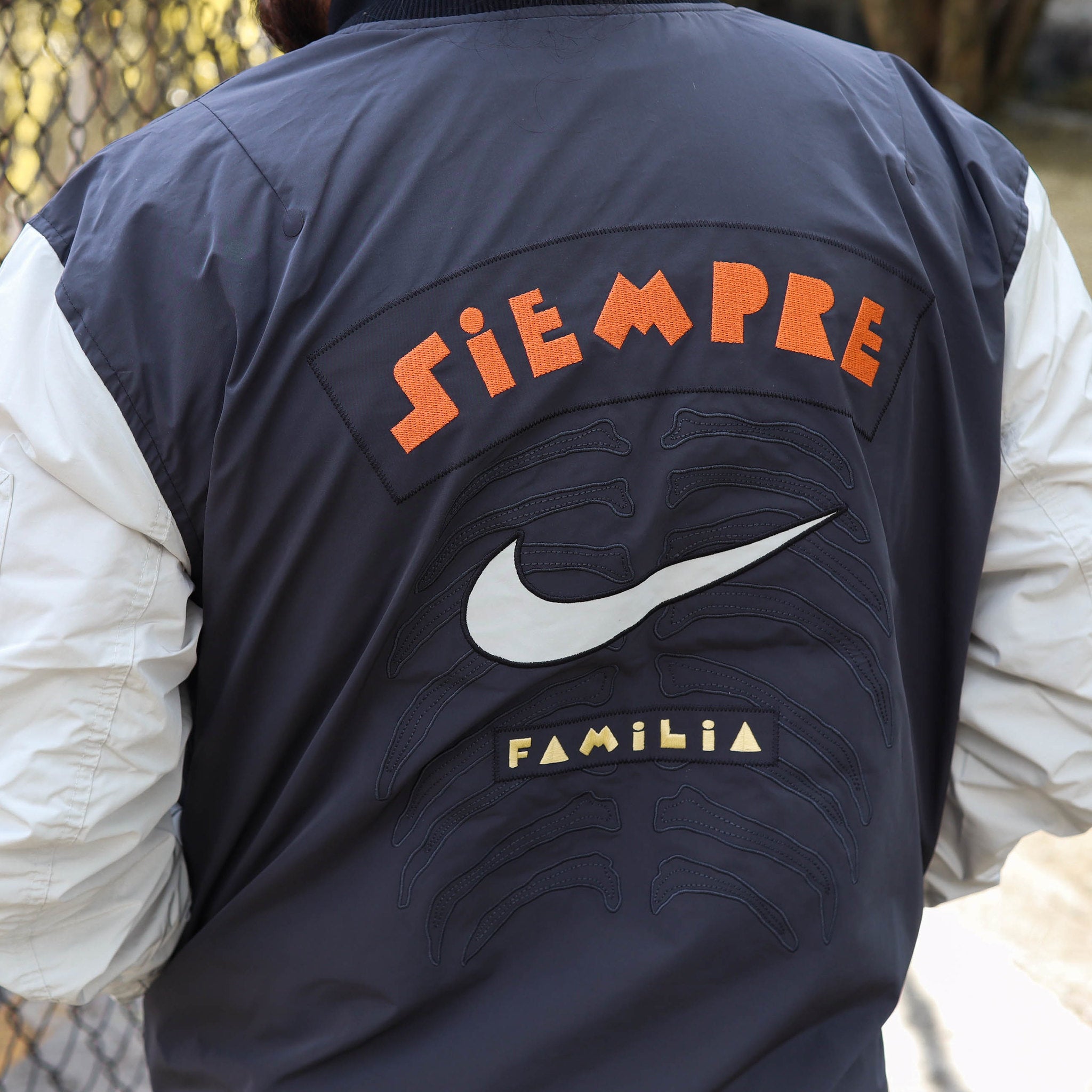 NIKE JACKET BOMBER DIA DE MUERTOS