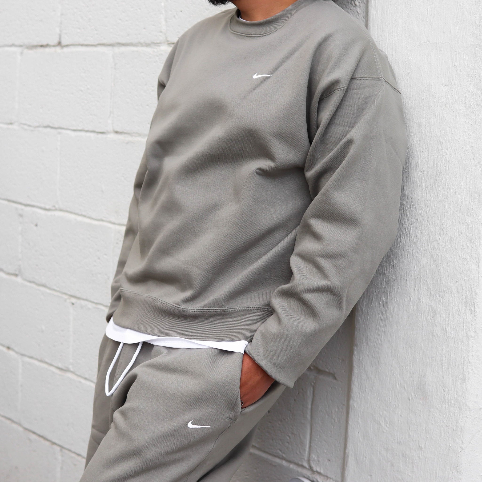 NIKE CREW LIGHT ARMY