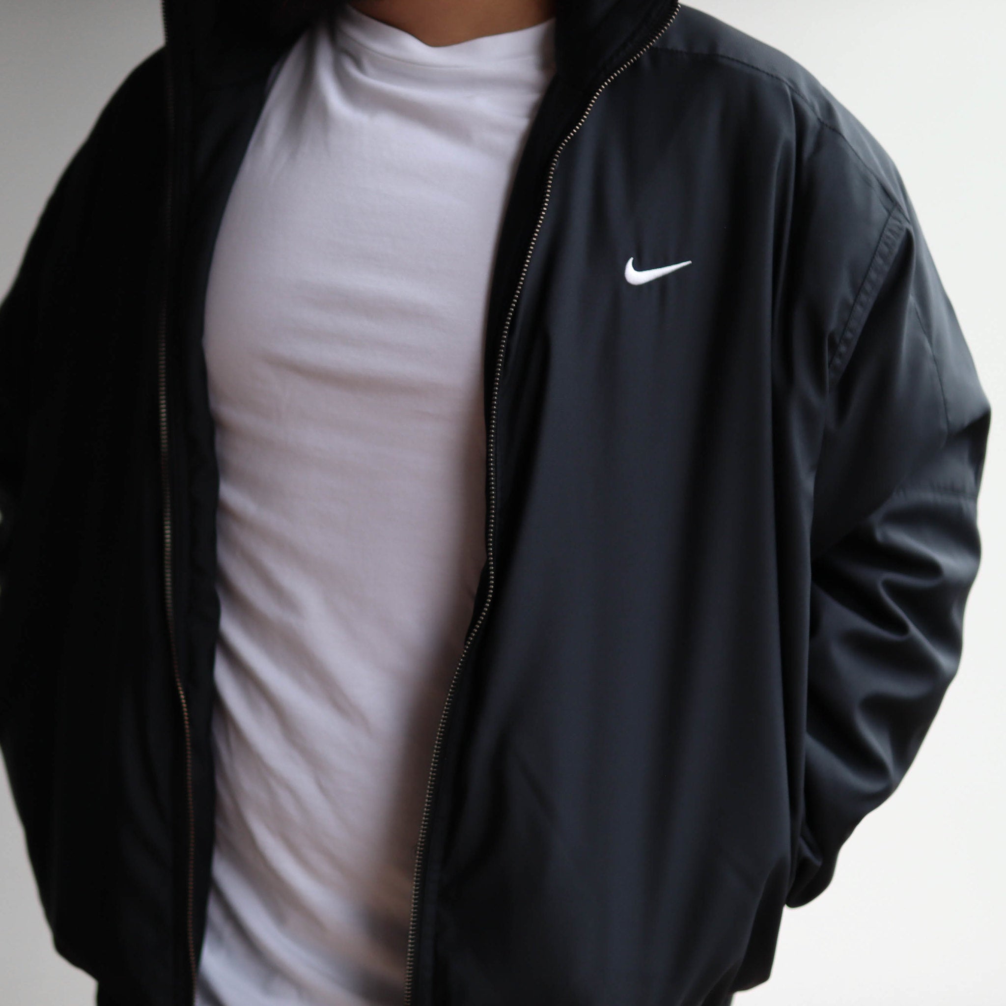 NIKE JACKET BLACK ESSENTIAL