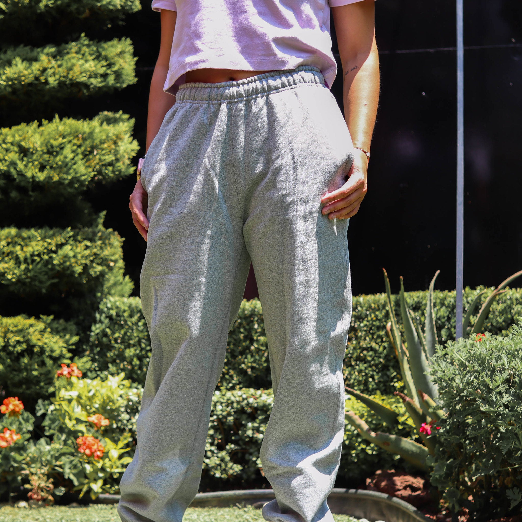 NIKE PANTS SOLO SWOOSH GREY W