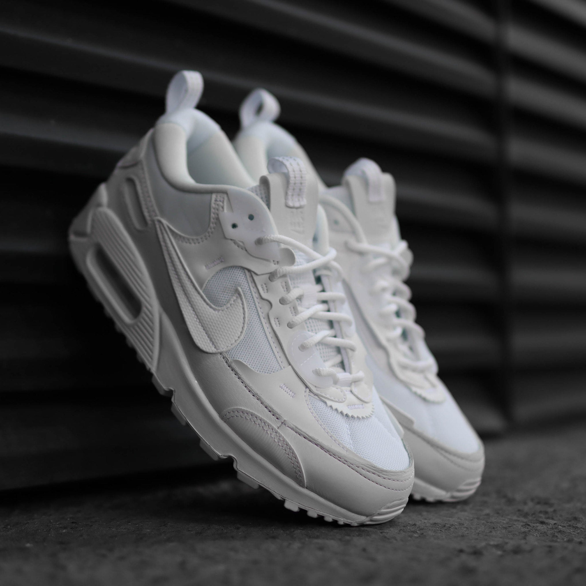 NIKE AIR MAX 90 FUTURA WHITE