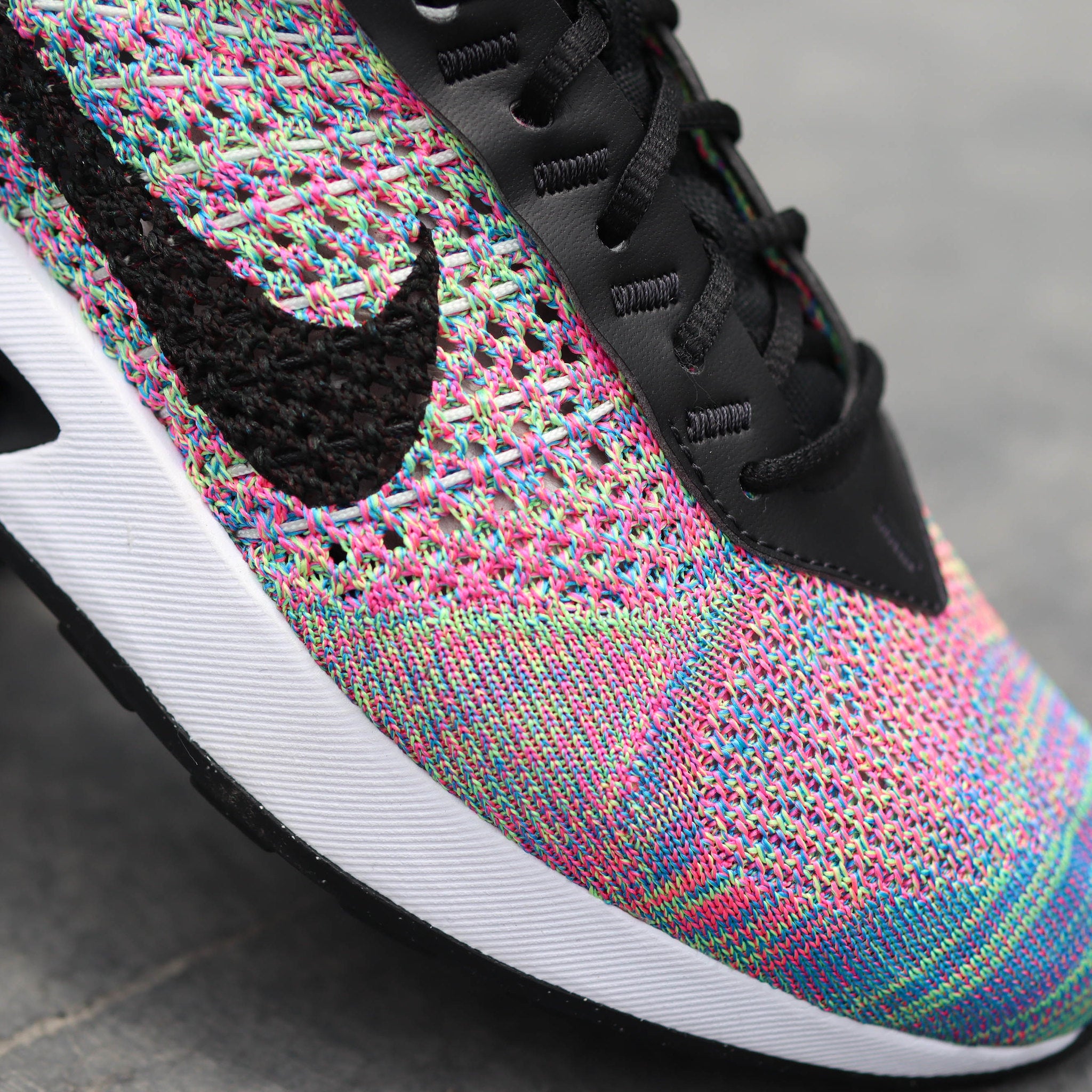 NIKE AIR MAX FLYKNIT RACER COLORS W
