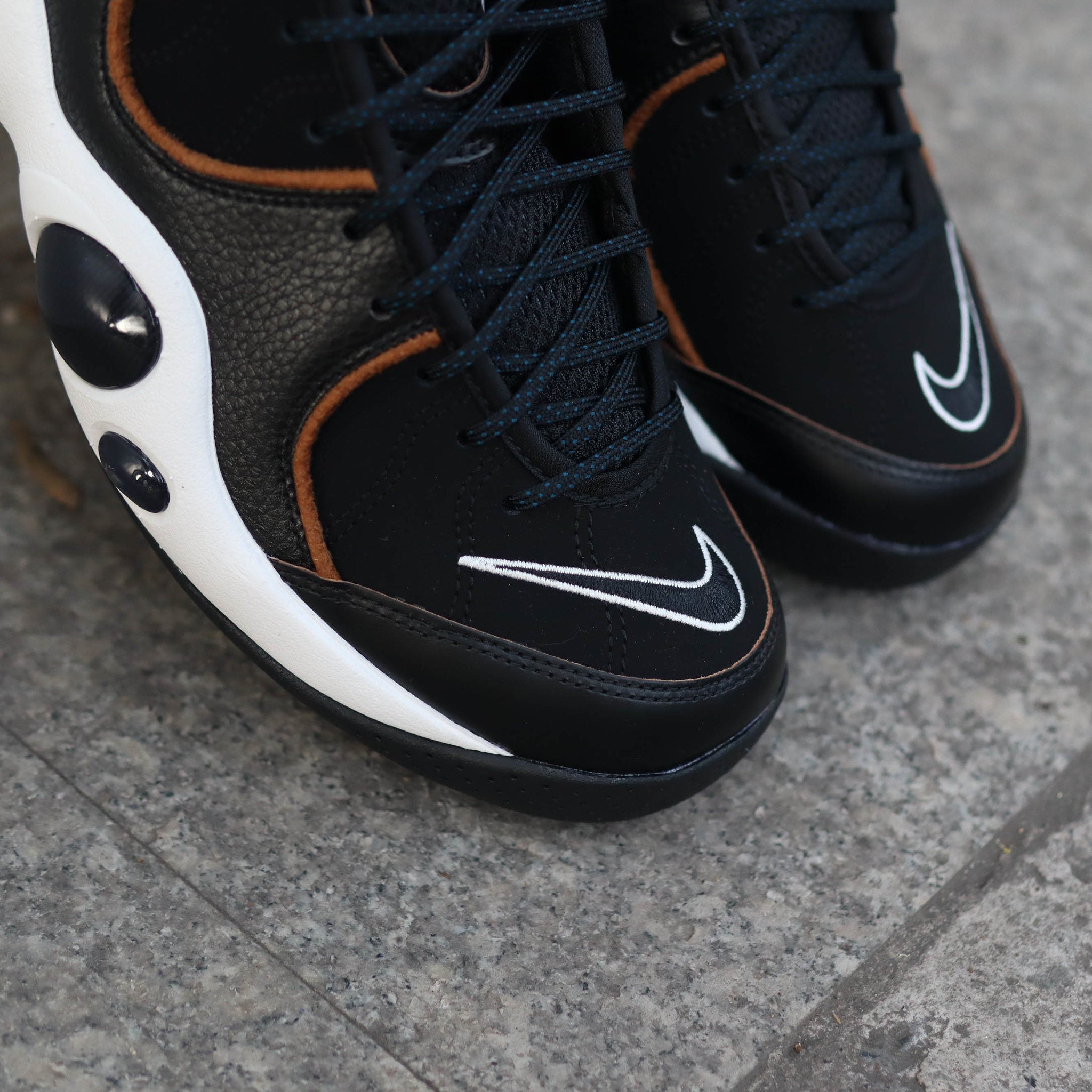 NIKE AIR ZOOM FLIGHT 95 BLACK VALERIAN BLUE