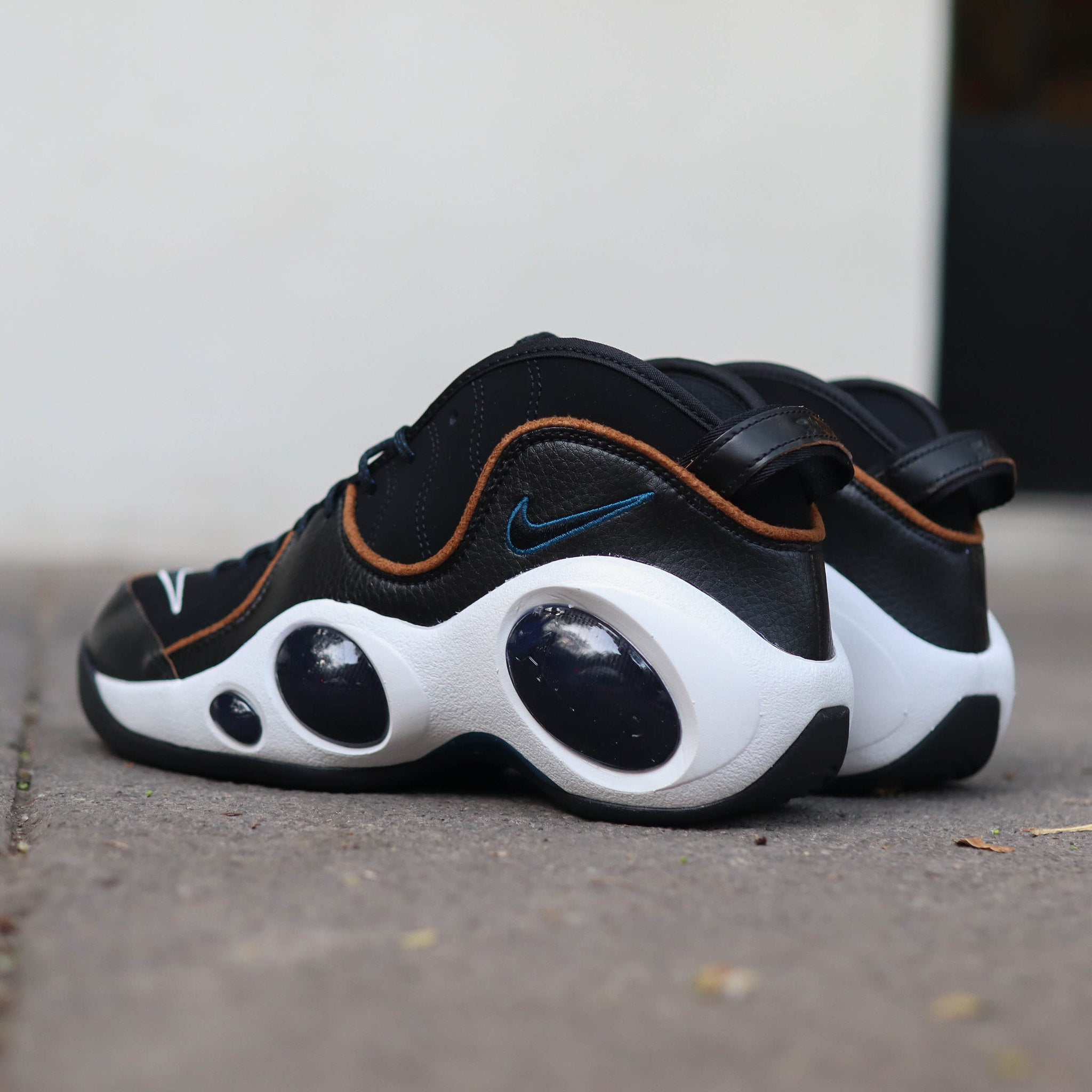 NIKE AIR ZOOM FLIGHT 95 BLACK VALERIAN BLUE