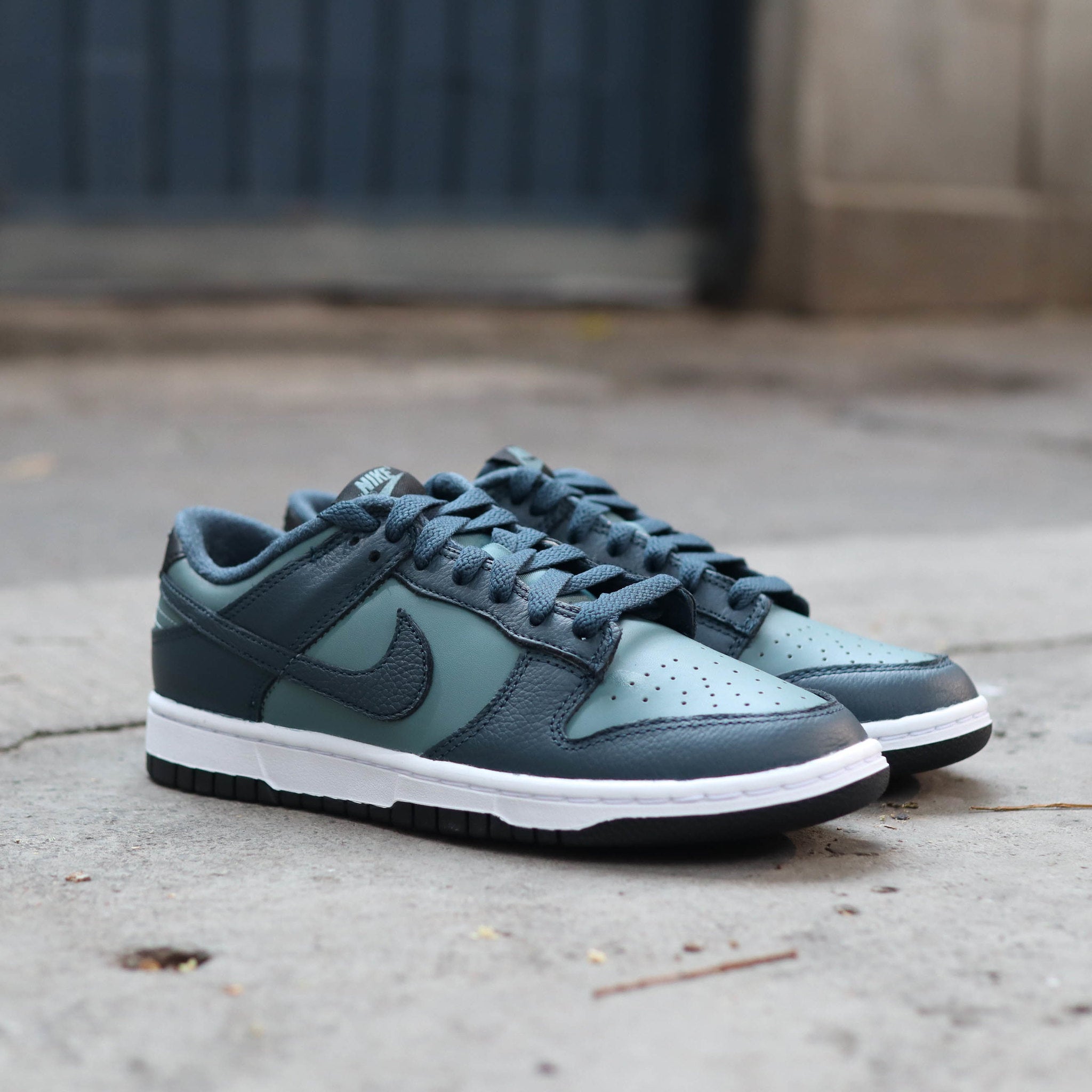 NIKE DUNK LOW ARMORY NAVY