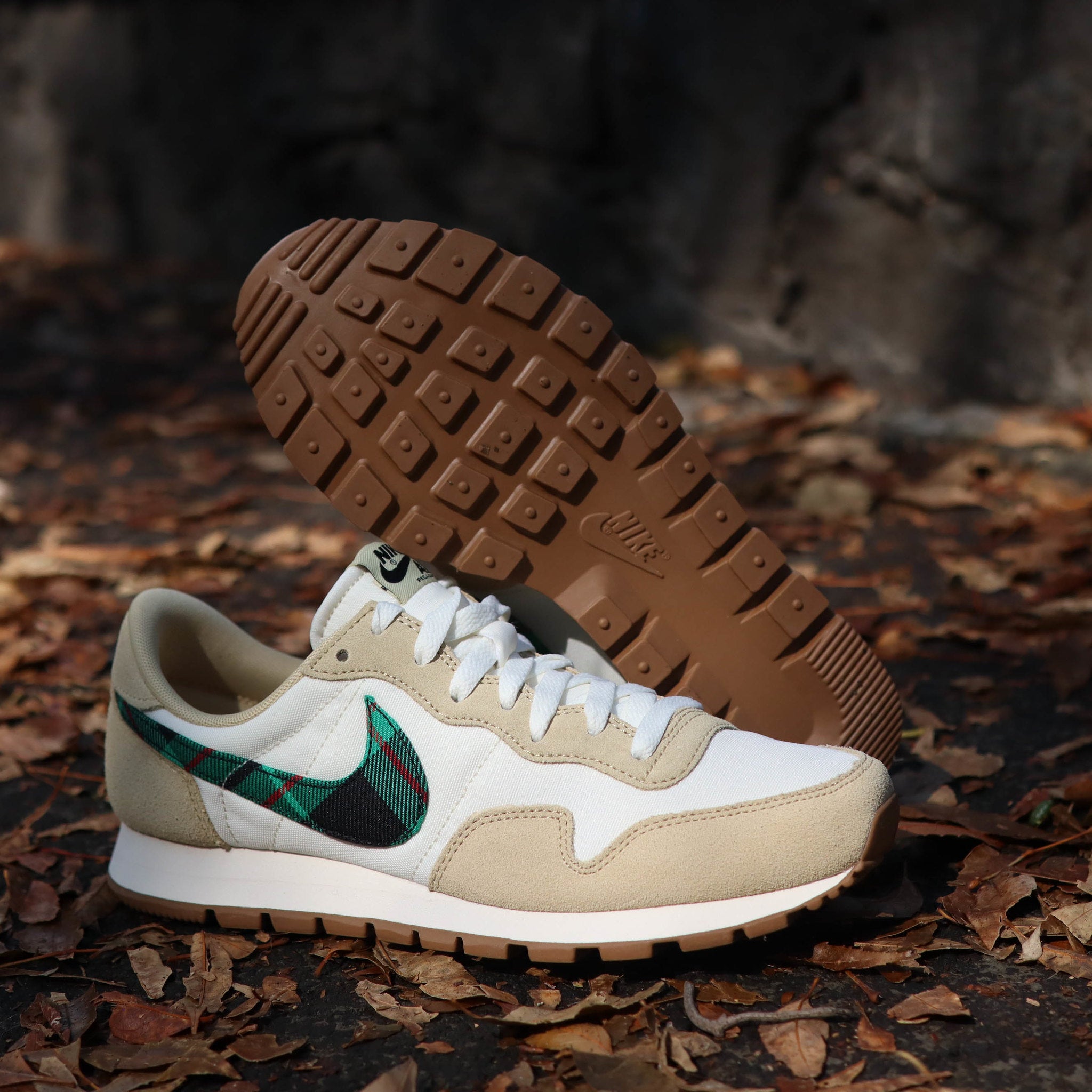 NIKE AIR PEGASUS 83 PLAID