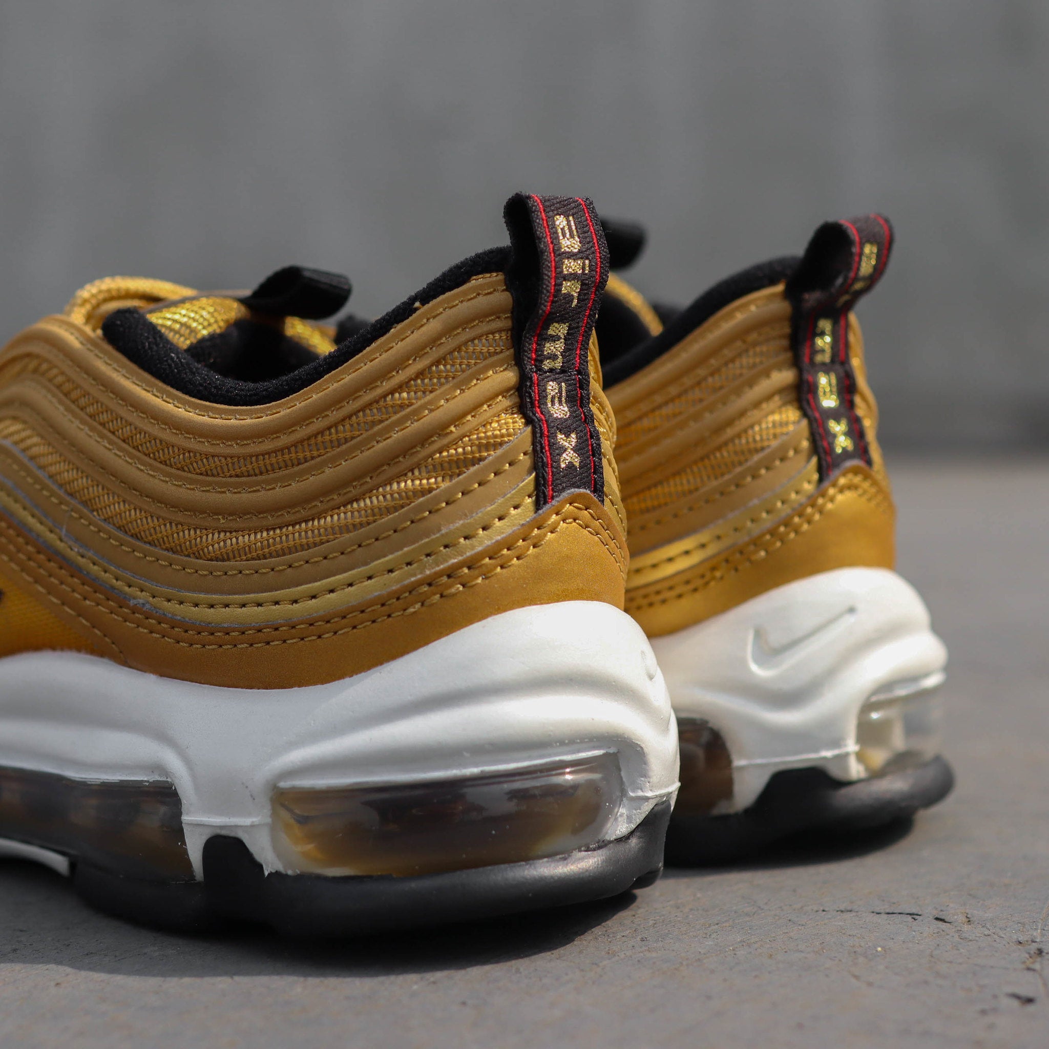 NIKE AIR MAX 97 GOLD BULLET GS