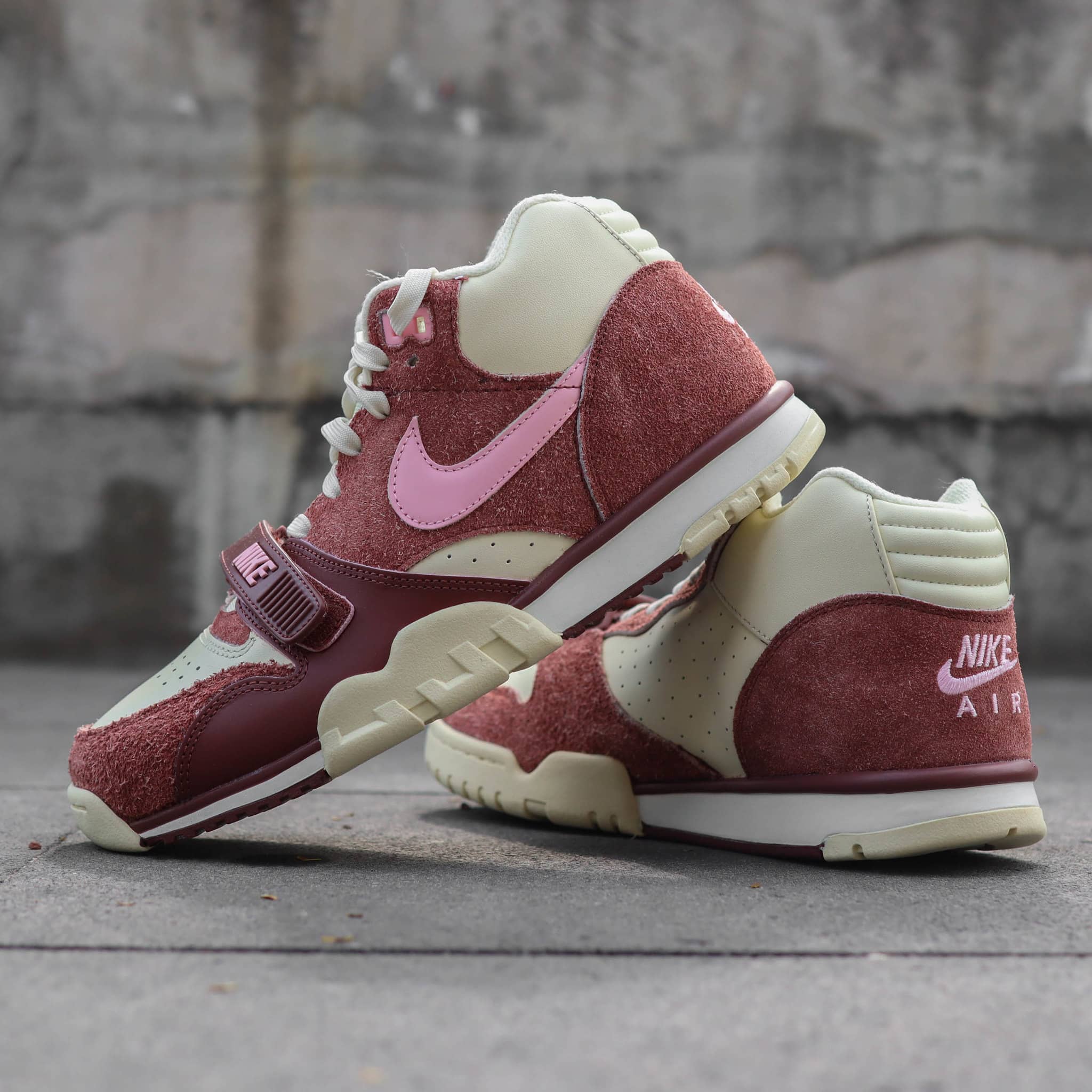 NIKE AIR TRAINER ONE VALENTINE DAY