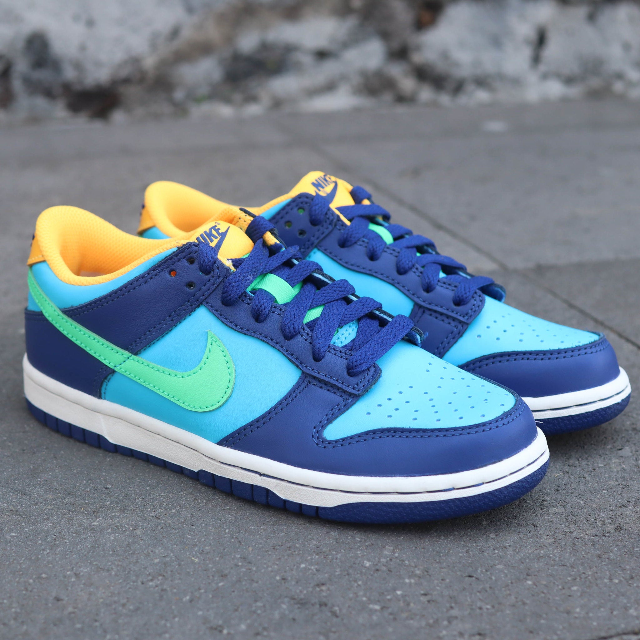 NIKE DUNK LOW ELECTRIC BLUE GS
