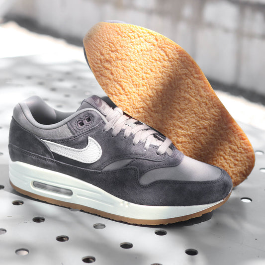 NIKE AIR MAX 90 CREPE SOFT GREY