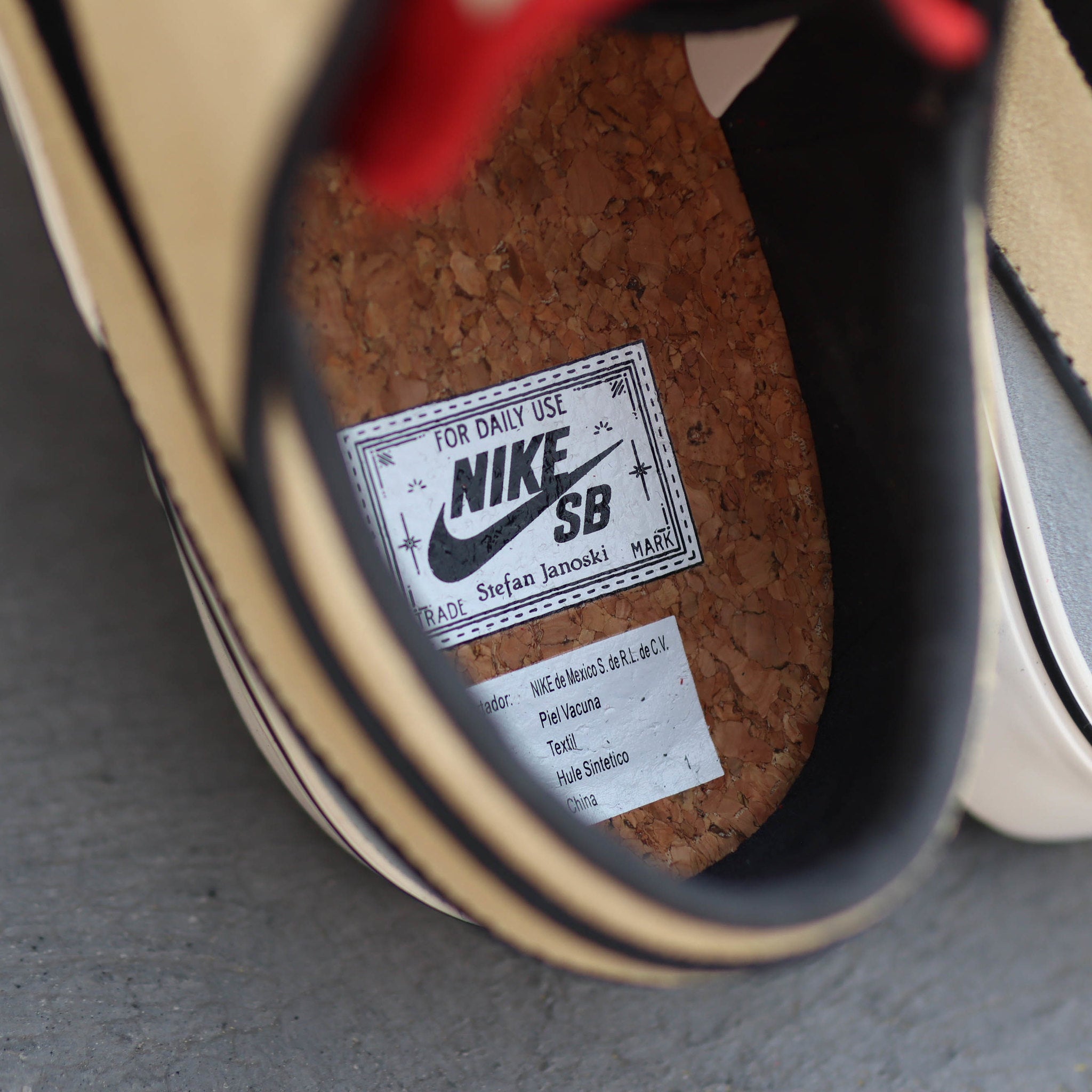 NIKE SB ZOOM STEFAN JANOSKI ALABASTER