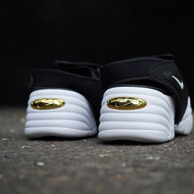 NIKE AIR ADJUST FORCE SANDAL BLACK METALLIC GOLD W