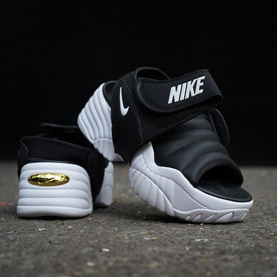 NIKE AIR ADJUST FORCE SANDAL BLACK METALLIC GOLD W