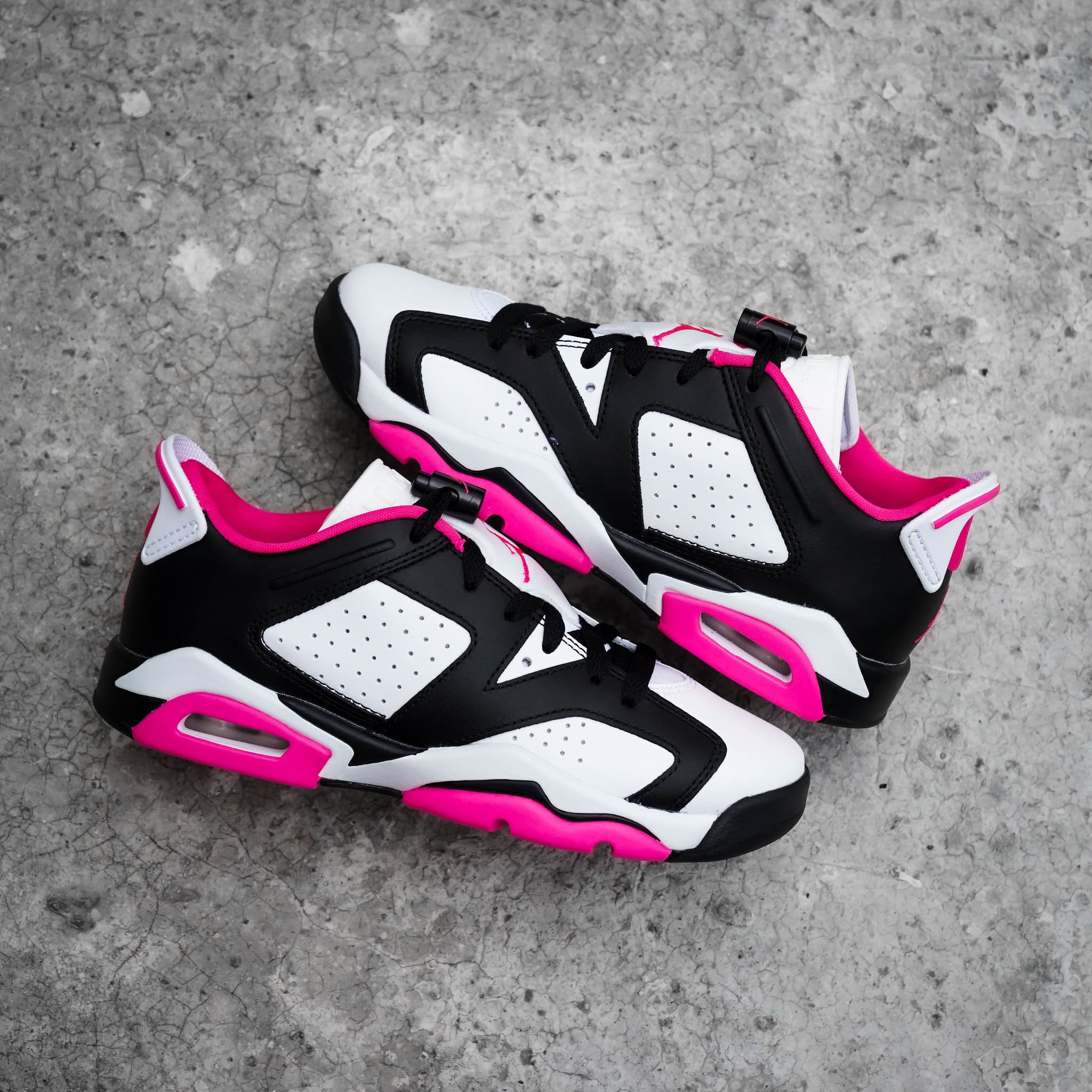 AIR JORDAN 6 LOW FIERCE PINK