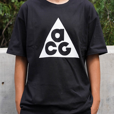NIKE-ACG-TEE-BLACK