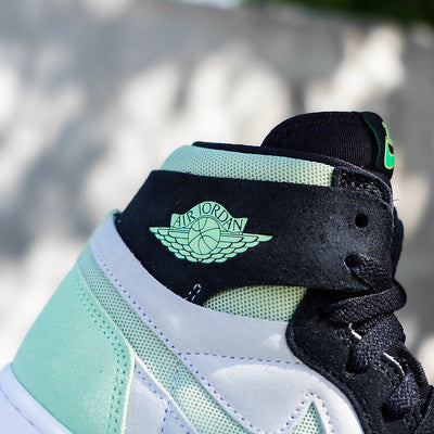 AIR JORDAN 1 ZOOM BLACK VOLT