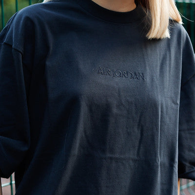 JORDAN TEE BLACK WORDMARK