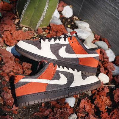 NIKE DUNK LOW RED PANDA