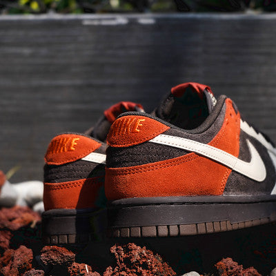 NIKE DUNK LOW RED PANDA Barrio Warrior