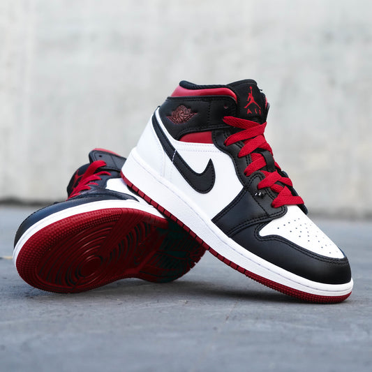 AIR JORDAN 1 MID BLACK TOE GYM RED