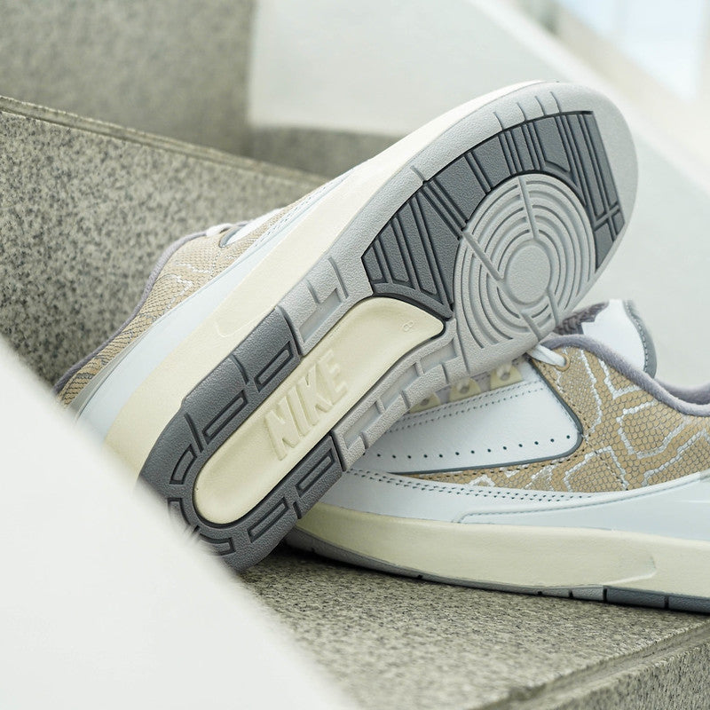 AIR JORDAN 2 LOW PYTHON