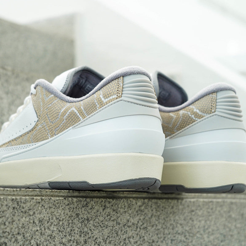 AIR JORDAN 2 LOW PYTHON