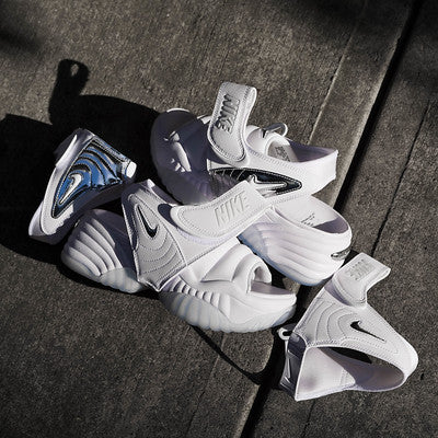 NIKE AIR ADJUST FORCE SANDAL WHITE METALLIC W