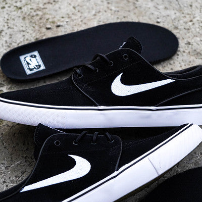 NIKE SB JANOSKI BLACK WHITE