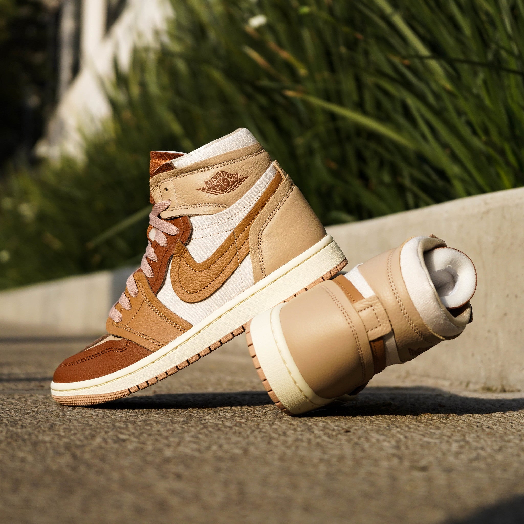 AIR JORDAN 1 HIGH MM LEGEND BROWN W