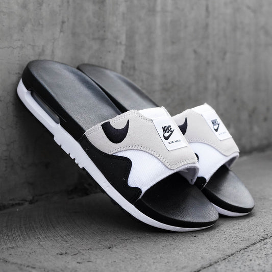 NIKE AIR MAX ONE SLIDE WHITE BLACK