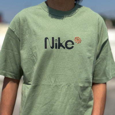 NIKE TEE MAX90 OIL GREEN