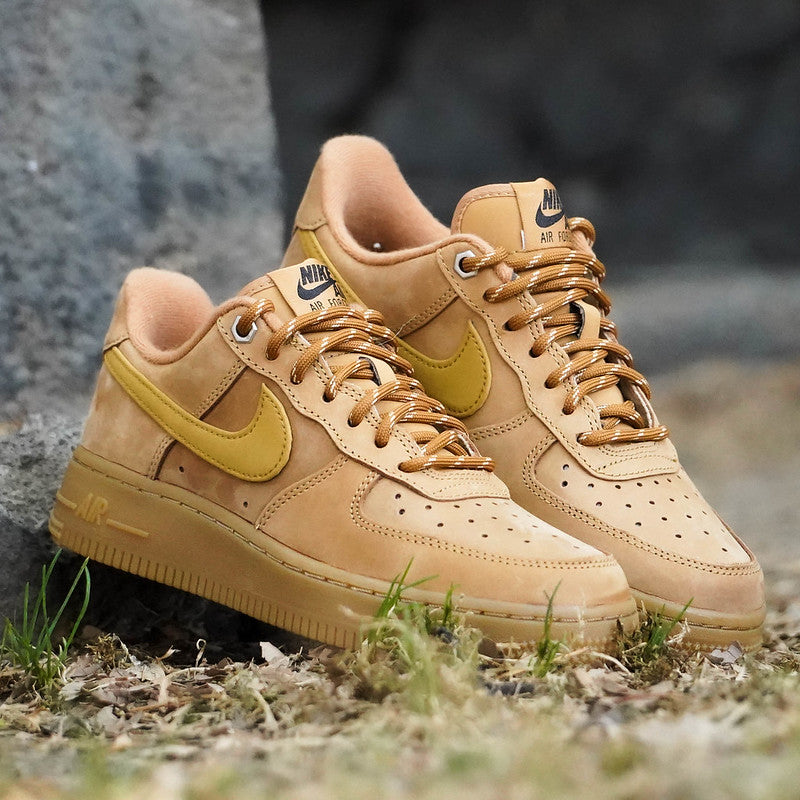NIKE AIR FORCE ONE LOW FLAX W