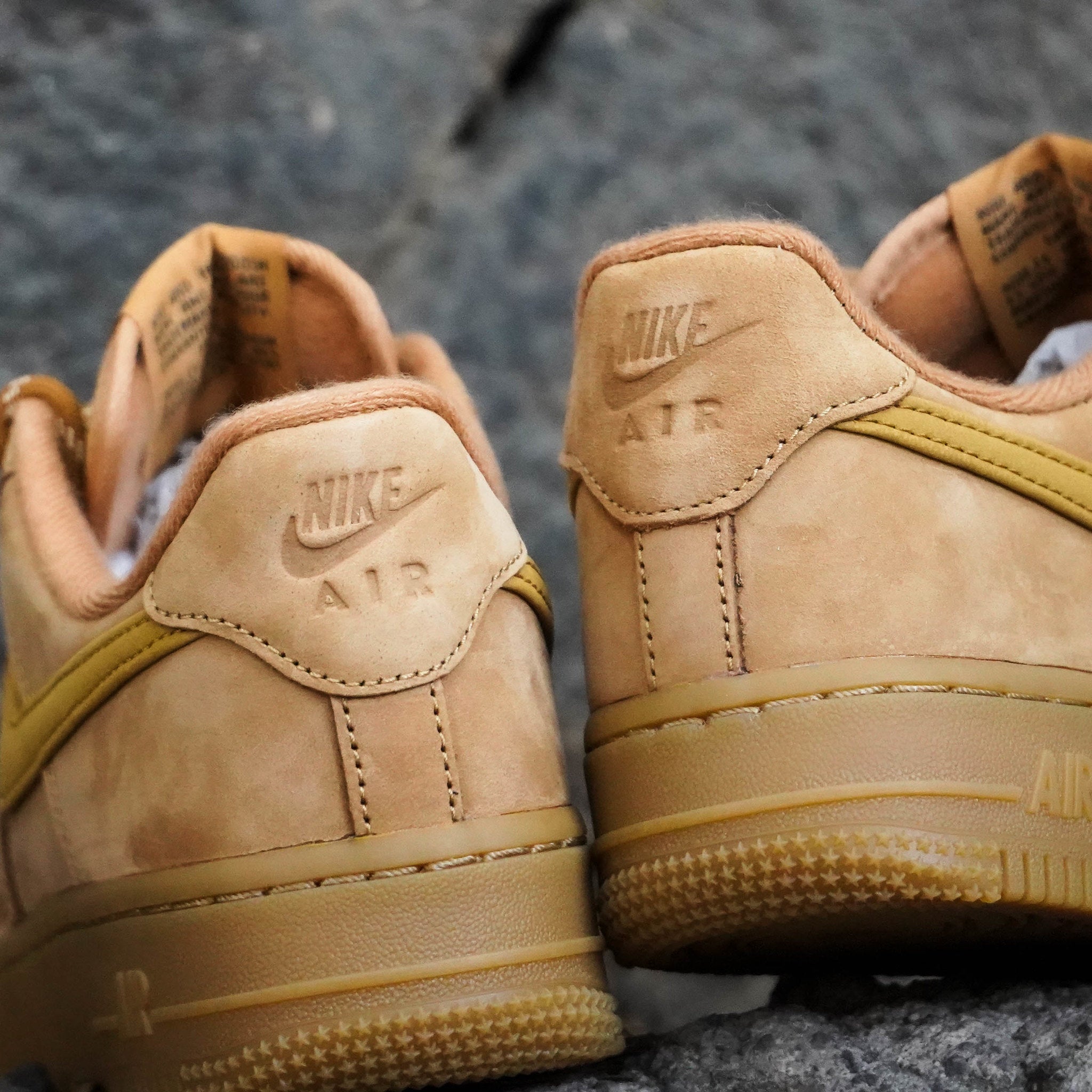 NIKE AIR FORCE ONE LOW FLAX W