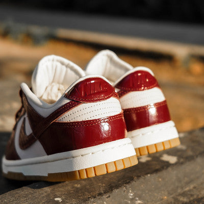 NIKE DUNK LOW RED CROC W