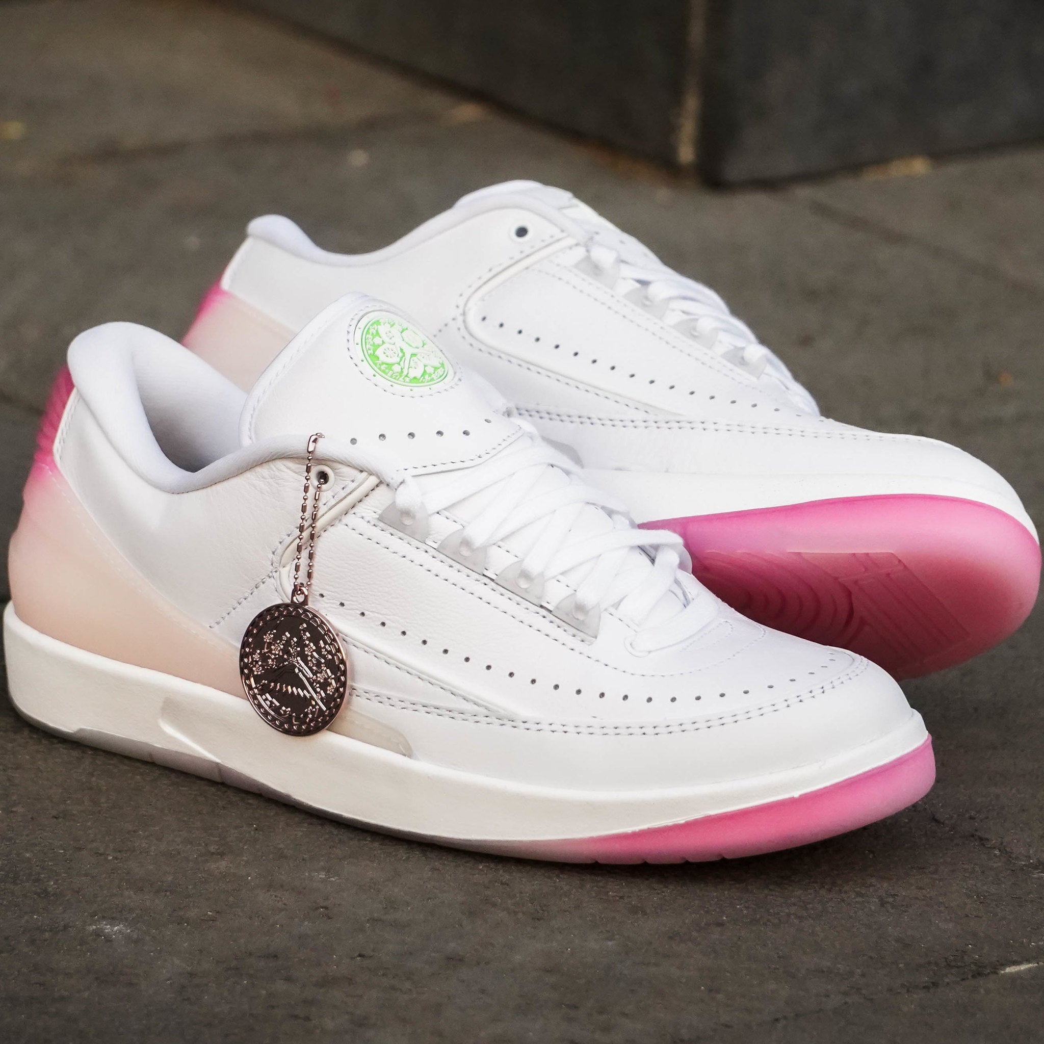 AIR JORDAN 2 LOW CHERRY BLOSSOM