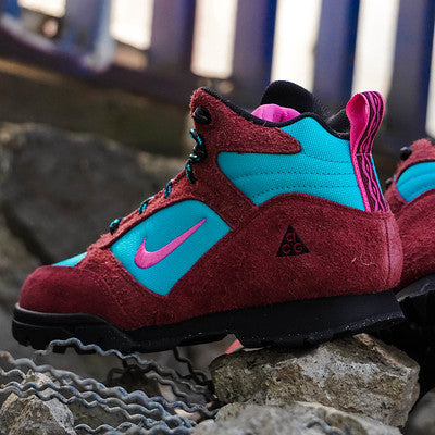 NIKE ACG TORRE MID TEAM RED PINK