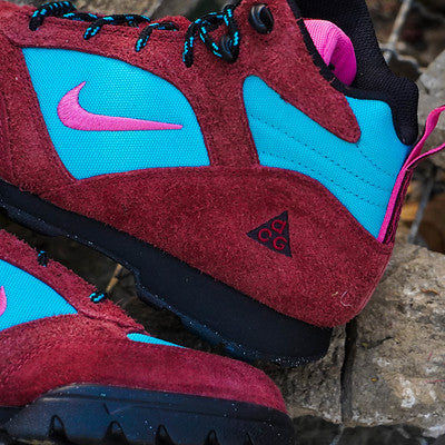 NIKE ACG TORRE MID TEAM RED PINK