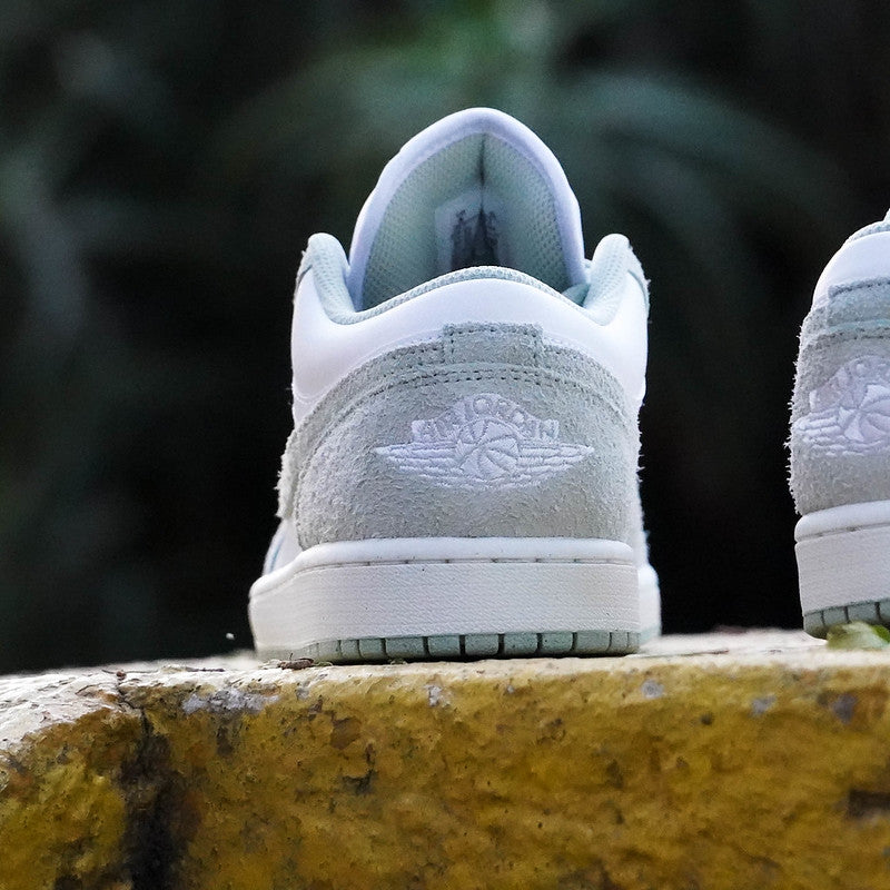 AIR JORDAN 1 LOW LIGHT GREEN