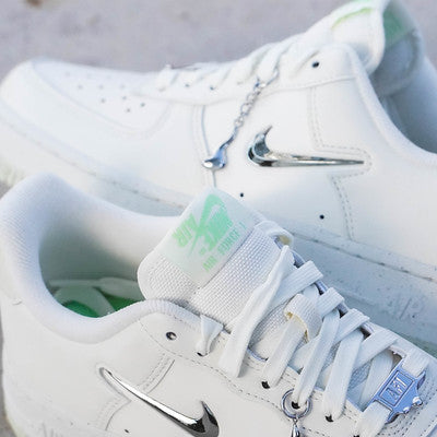 NIKE AIR FORCE ONE LOW LIQUID METAL W