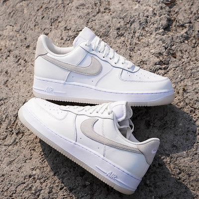 NIKE AIR FORCE ONE WHITE & PHANTOM